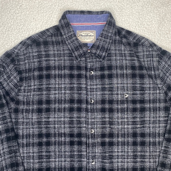 Flag & Anthem Black Flannel: Size Large - Picture 3 of 10